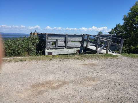 McLean's Hiking Trail and Lookout